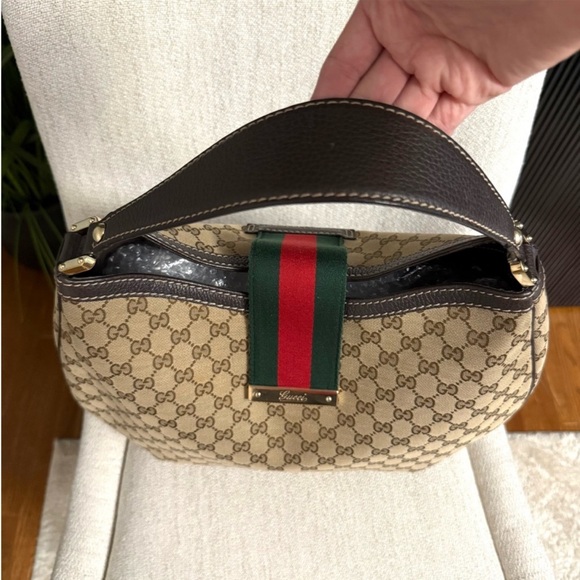 Authentic Gucci brown monogram canvas hobo bag - Picture 9 of 16